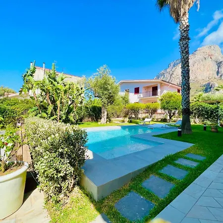 Villa Donna Vincenza *
